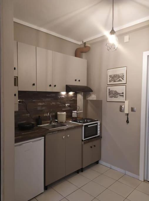 Cozy Studio, 1Min From Kamara Salonicco Esterno foto